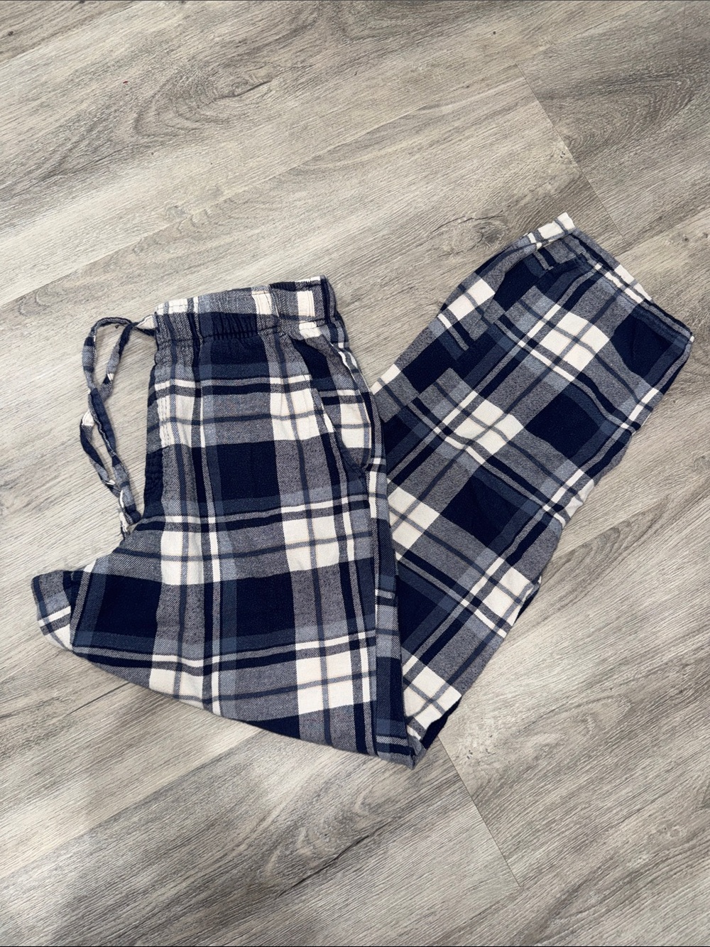 Old Navy Navy & White Plaid Pajama Pants Wide Leg